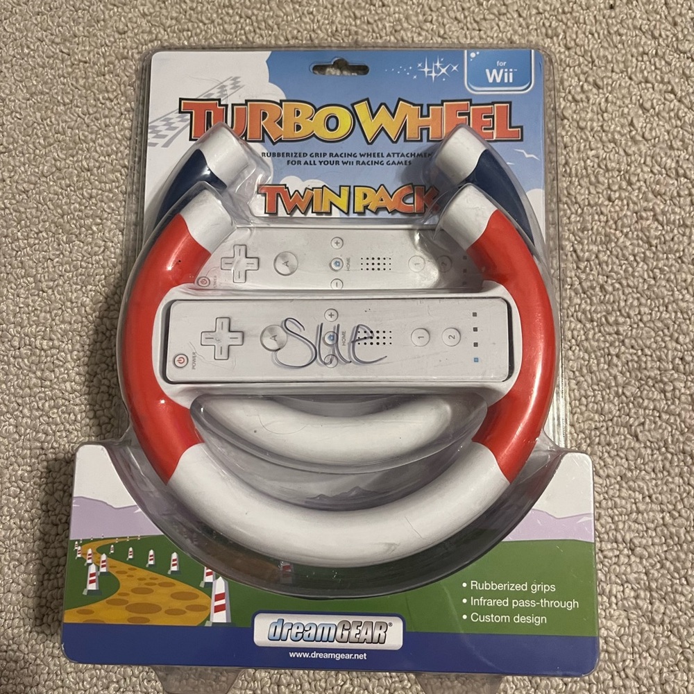 Turbo Wheel Twin Pack for Wii - Red, White, and Blue